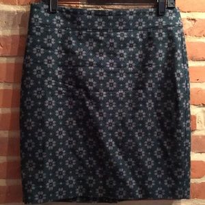 Loft floral and diamond print pencil skirt w/slit.